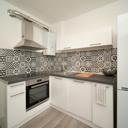 Appartement Tout Equipe Parking Balcon 2 Chambres Марсилия Екстериор снимка